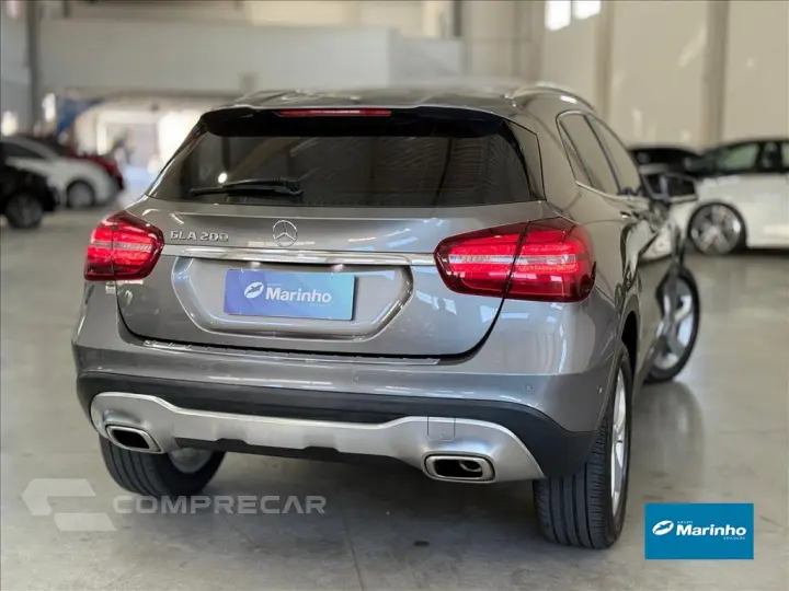 GLA 200 1.6 CGI FLEX STYLE 7G-DCT