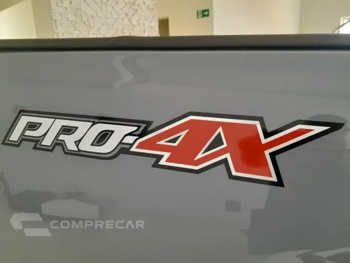 Frontier 2.3 16V PRO4X CABINE DUPLA 4X4 BI-TURBO DIESEL AUTO