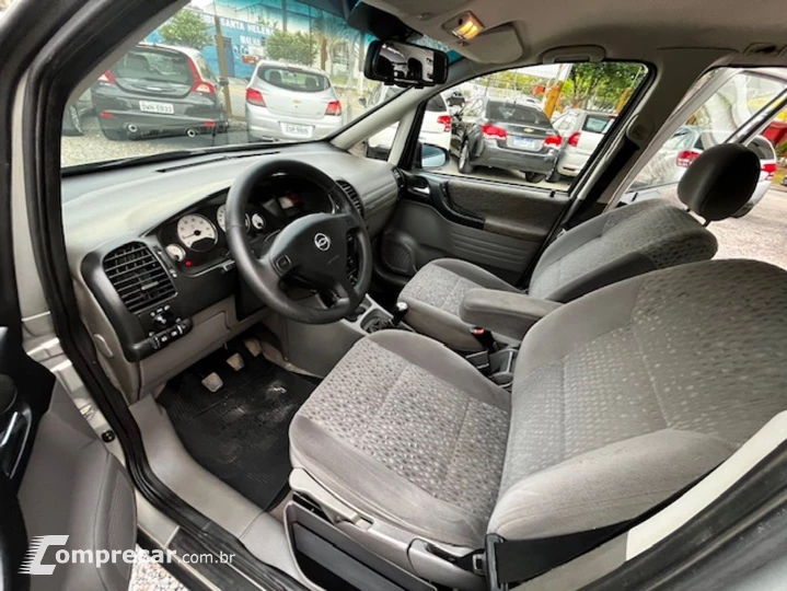 Zafira 2.0 Mpfi Elegance 16V Gasolina 4P Manual