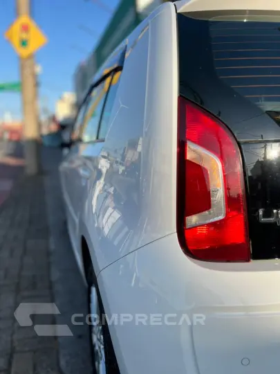 UP 1.0 TSI Move UP 12V