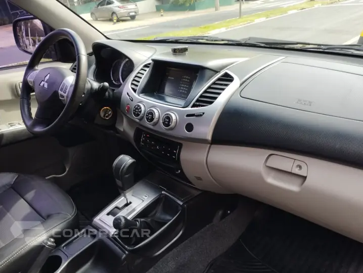 L 200 Triton 3.5 V6 HPE 4X4 FLEX CABINE DUPLA