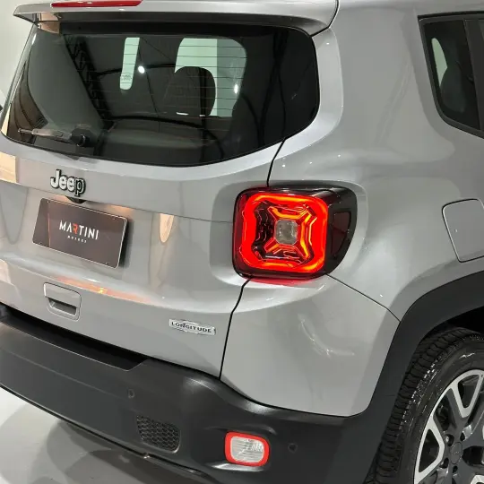 Renegade Longitude 1.8 4x2 Flex 16V Aut.