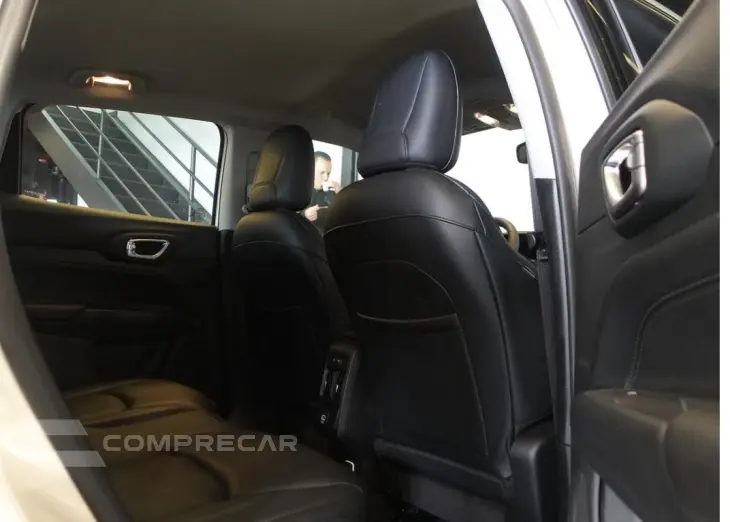 Compass 1.3 16V 4P FLEX SPORT T270 TURBO AUTOMÁTICO