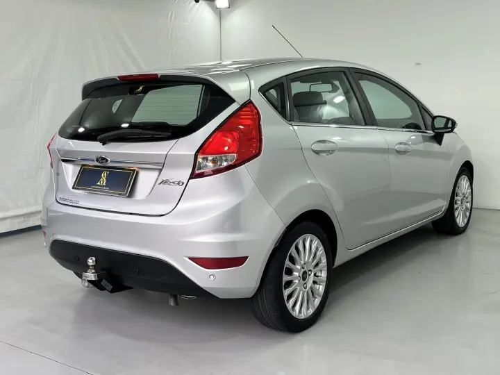 FIESTA 1.6 Titanium Hatch 16V