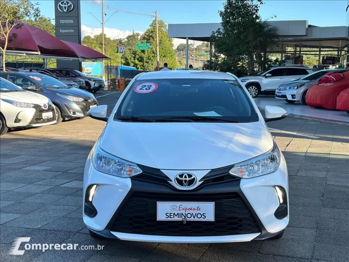 YARIS 1.5 16V FLEX SEDAN XL LIVE MULTIDRIVE