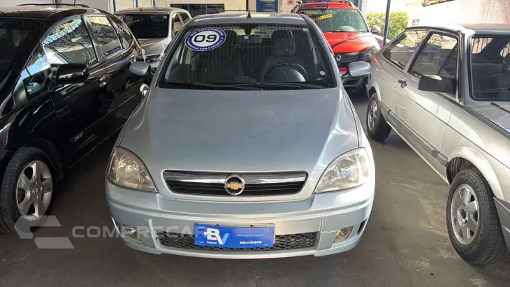 CORSA 1.4 MPFI Premium Sedan 8V