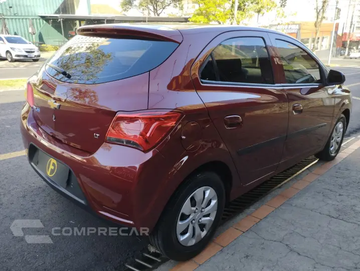 Onix Hatch 1.0 12V 4P FLEX LT