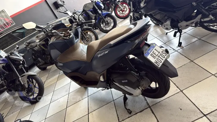 PCX DLX 160C ABS