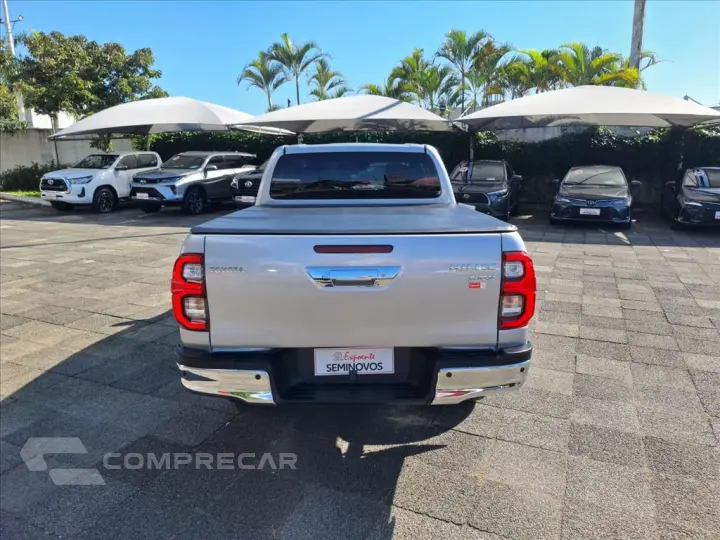 HILUX 2.8 D-4D TURBO DIESEL CD SRX 4X4 AUTOMÁTICO