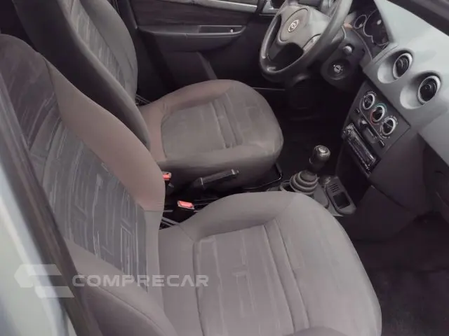 PRISMA - 1.4 MPFI MAXX 8V 4P MANUAL