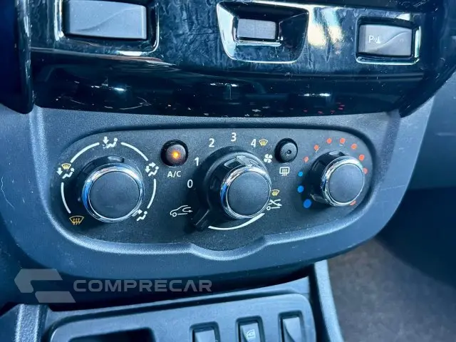 DUSTER - 2.0 DYNAMIQUE 4X2 16V 4P AUTOMÁTICO