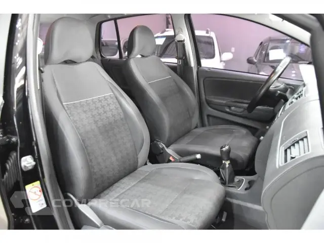 FOX - 1.6 MSI COMFORTLINE 8V 4P MANUAL