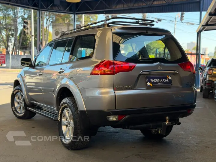 Pajero DAKAR HPE 3.2 4x4 T.I Dies 5p Aut