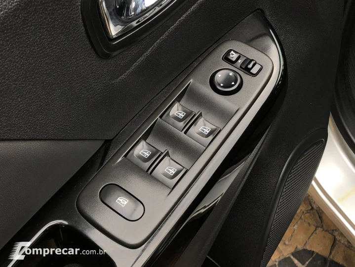 Captur 1.6 16V Sce Flex Intense X-Tronic