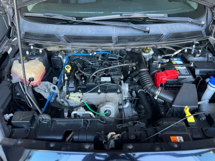 Ka+ Sedan 1.0 SE/SE PLUS TiVCT Flex 4p