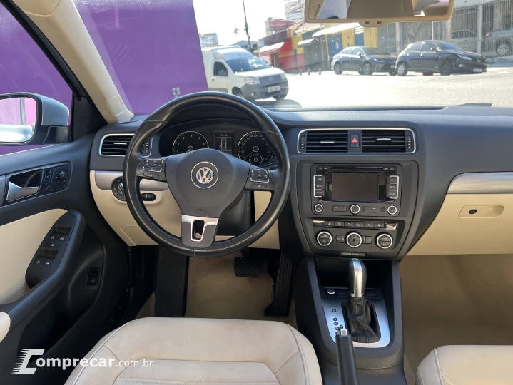 JETTA 2.0 TSI Highline 211cv