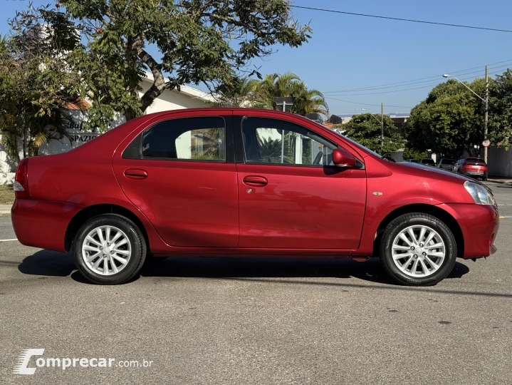 ETIOS 1.5 XLS Sedan 16V