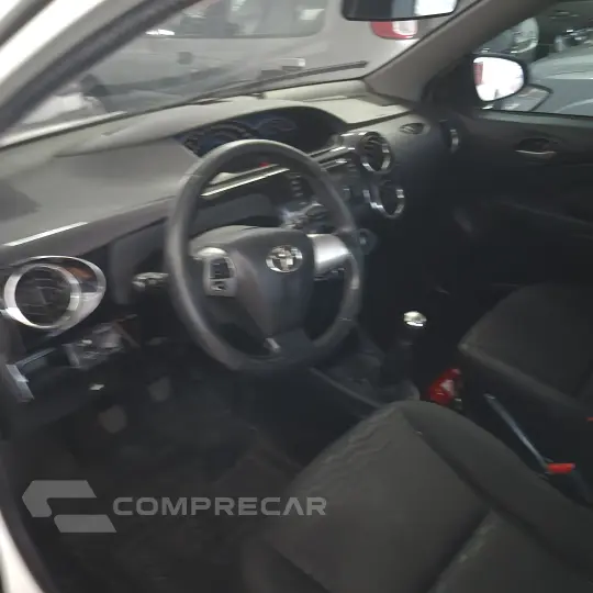 ETIOS 1.5 XLS 16V