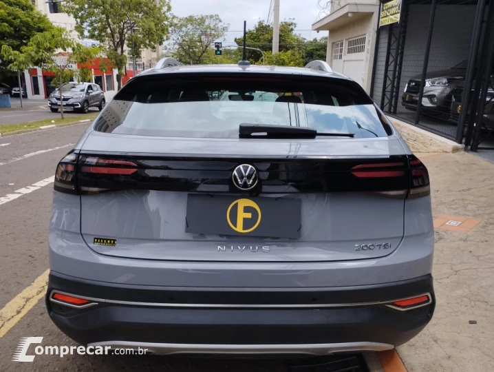 Nivus 1.0 4P FLEX 200 TSI HIGHLINE TURBO AUTOMÁTICO