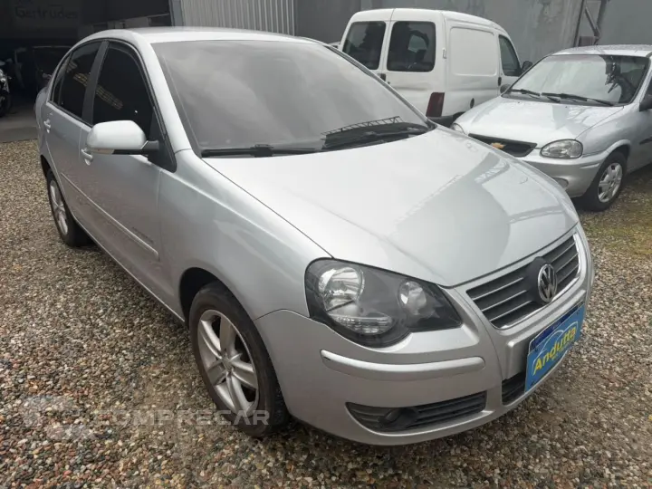 Polo Sedan 1.6 4P COMFORTLINE FLEX