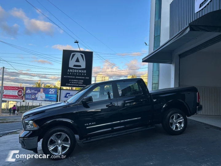 Classic 5.7 V8 Gasolina Laramie Cd 4X4 Automático