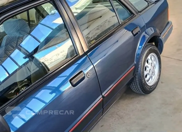 ESCORT 1.8 Guarujá 8V