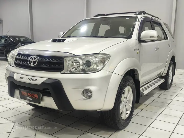 Hilux SW4 SRV D4-D 4x4 3.0 TDI Dies. Aut