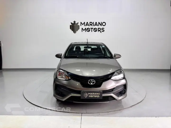 ETIOS 1.5 X PLUS SEDAN 16V FLEX 4P AUTOMÁTICO
