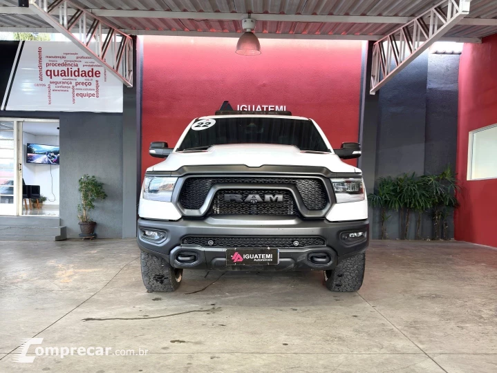1500 5.7 V8 GASOLINA REBEL CD 4X4 AUTOMÁTICO