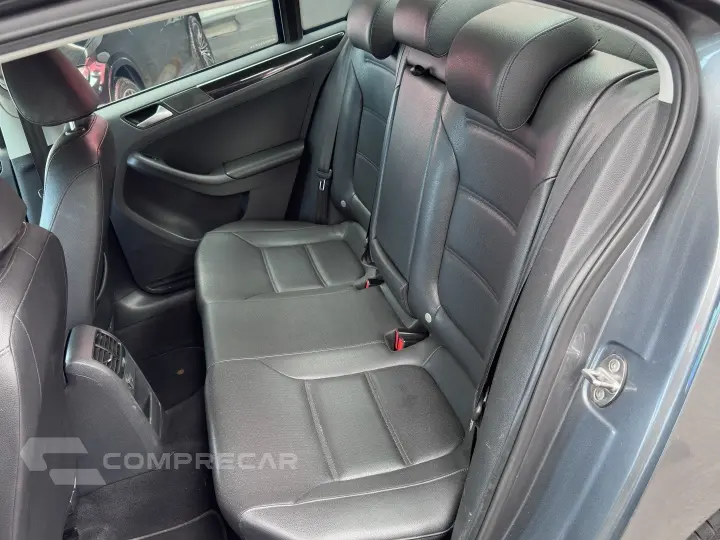 JETTA 2.0 TSI HIGHLINE 211CV GASOLINA 4P TIPTRONIC
