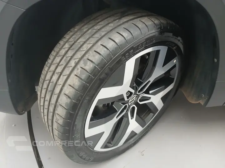 TAOS 1.4 250 TSI TOTAL FLEX HIGHLINE AUTOMÁTICO