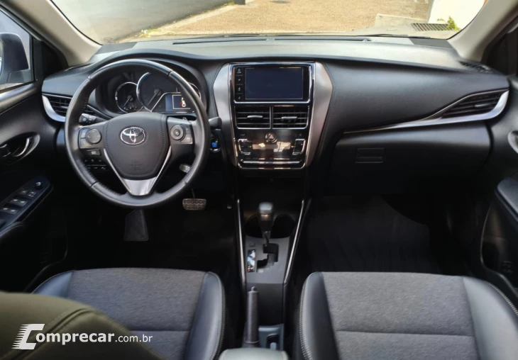 Yaris Sedan 1.5 16V 4P FLEX XS CONNECT MULTIDRIVE AUTOMÁTICO