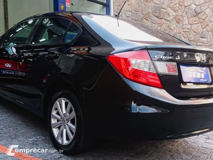 Civic 1.8 Lxs 16V Flex 4P Automático