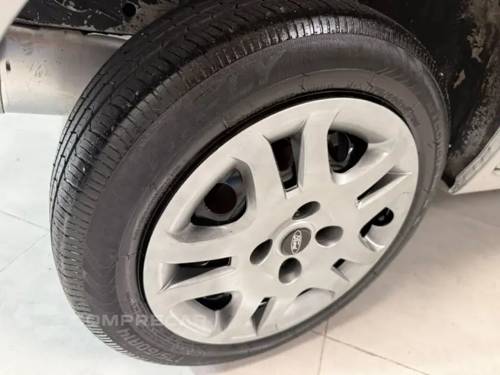 Fiesta Hatch 1.0 4P SE FLEX