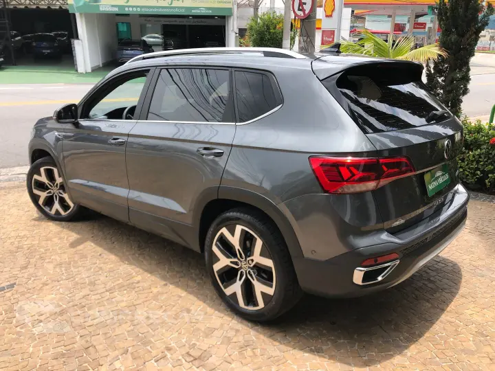 Taos 1.4 250 Tsi Total Flex Highline Automático