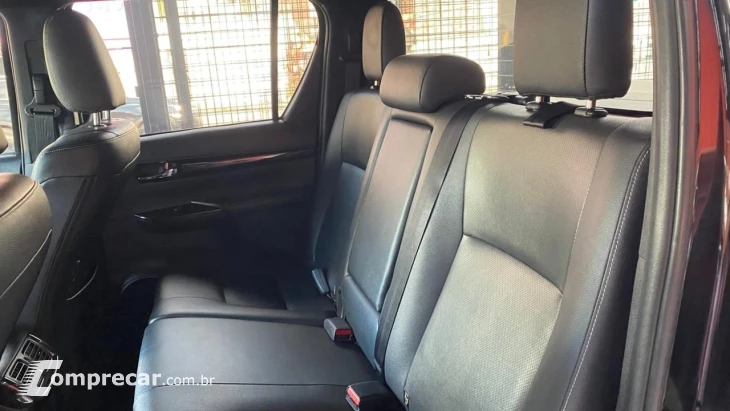 TOYOTA HILUX 2.8 SRV 4X4 CD 16V