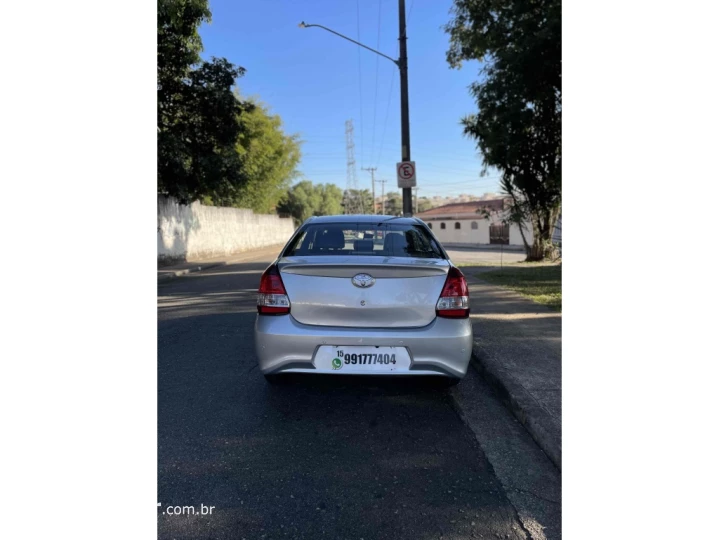 ETIOS 1.5 PLATINUM SEDAN 16V FLEX 4P AUTOMÁTICO