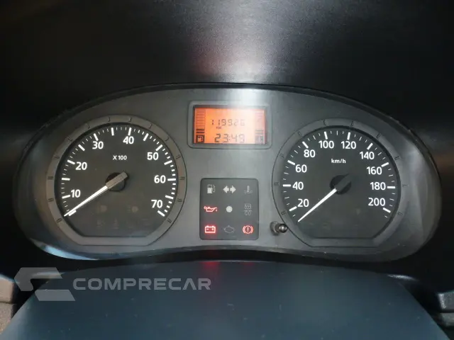 LOGAN 1.0 Authentique 16V