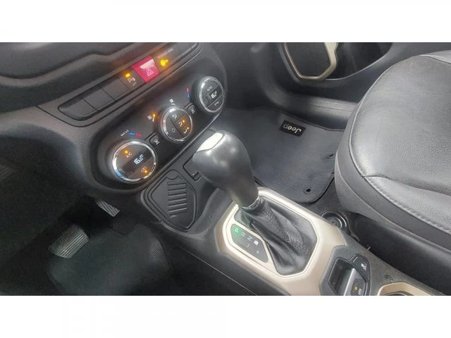 RENEGADE - 1.8 16V LONGITUDE 4P AUTOMÁTICO