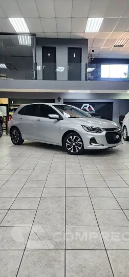 ONIX HATCH PREM. 1.0 12V TB Flex 5p Aut.