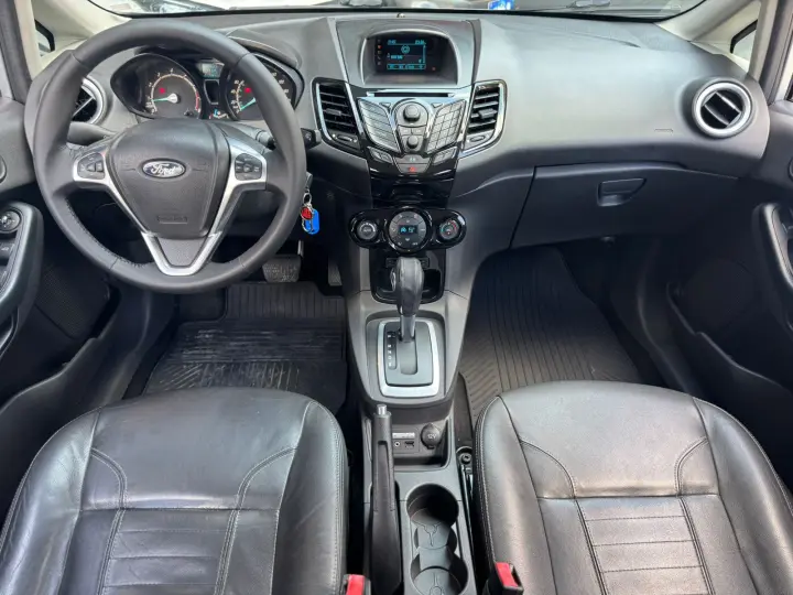 FIESTA 1.6 Titanium Hatch 16V