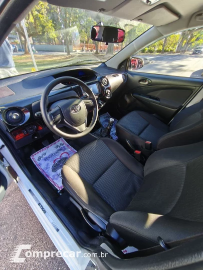 Etios Sedan 1.5 16V 4P FLEX X