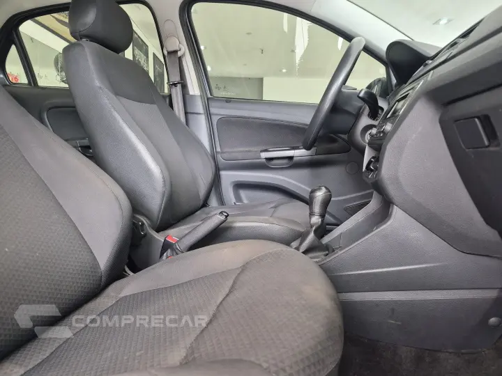 VOYAGE 1.0 12V MPI TOTALFLEX 4P MANUAL