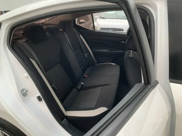 VERSA Sense 1.6 16V Flex Aut.