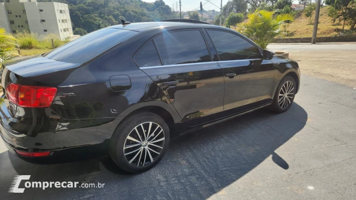 JETTA 2.0 TSI Highline