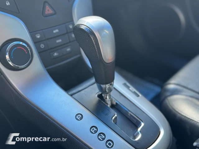 CRUZE SEDAN - 1.8 LT 16V 4P AUTOMÁTICO