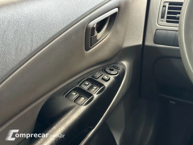 TUCSON - 2.0 MPFI GLS 16V 143CV 2WD 4P AUTOMÁTICO
