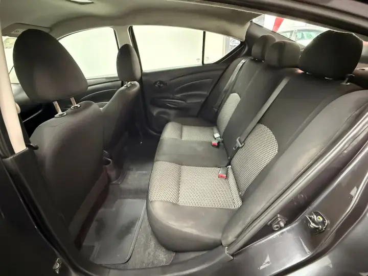 VERSA 1.0 12V FlexStart 4p Mec.