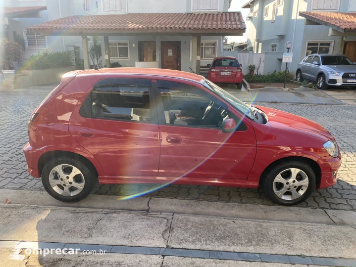 CELTA 1.0 MPFI LT 8V