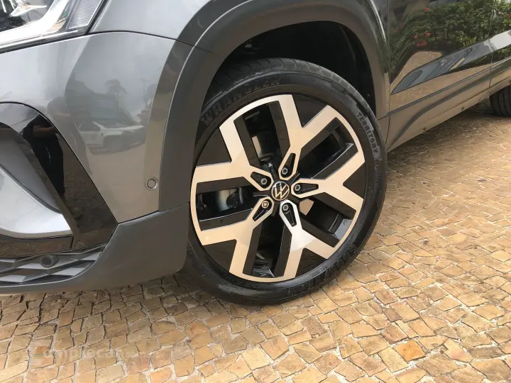Taos 1.4 250 Tsi Total Flex Highline Automático